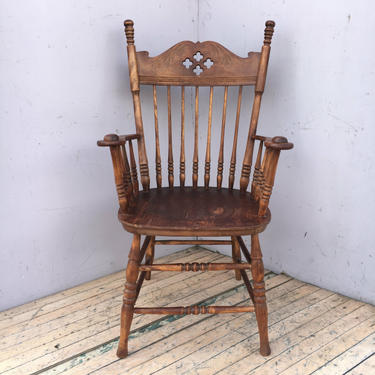 Windsor Chair w/ Clover Motif