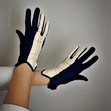 Vintage 50s Navy + White Leather Driving Gloves 