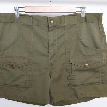vintage 1960s mid century Olive Green camping CARGO shorts outerwear DAD HIKES short shorts -- waist size 37 