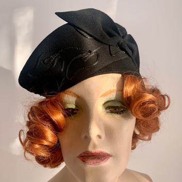 Vintage 1940'S Wool Felt Tilt Hat - Molded to fit Perched on the Head - Embroidered Piping in a Swirl Pattern - Topped with a Bow 