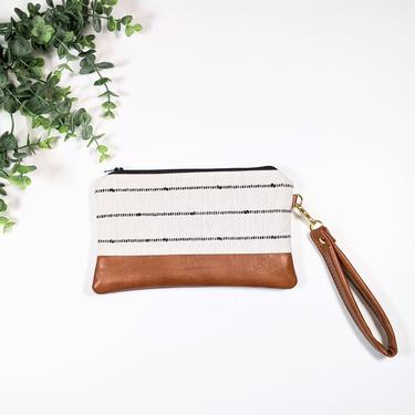Minimalist Stripe Wristlet: Small Bag, Wristlet Clutch, Bridesmaid Gift, Phone Wristlet 