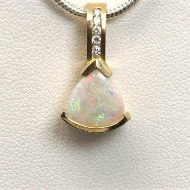 Vintage 14k Beautiful Fiery Trillion Opal & Diamond Pendant Necklace 