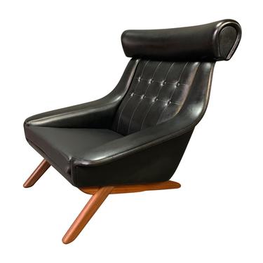 Vintage Danish Mid Century Modern &amp;quot;Ox&amp;quot; Lounge Chair by Illum Wikkelso for Soren Willadsen Mobelfabrik 
