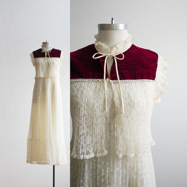 Vintage 1970s Gown / Vintage 1970s Dress / White Lace Dress / Renaissance Gown / 70s Does the Renaissance / Vintage Gunne Sax Style Dress 