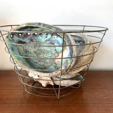 Metal Wire Egg Basket - Rustic Round Wire Basket - Simple Antique Metal Wire Basket 