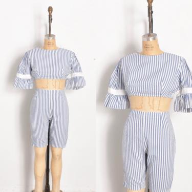 Vintage 1960s Two Piece / 60s Seersucker Striped Crop Top Shorts Set / Blue White ( S M ) 