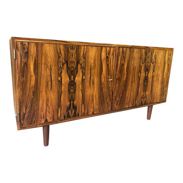 Mid Century Danish Rosewood Credenza By Hundevad 1 of 2 