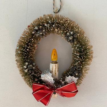 Vintage 6&quot; Bottle Brush Wreath With Faux Candle Light And Silver Mercury Beads, Small Wreath With Red Bow, Mini Yellow Bulb Non Light Up 