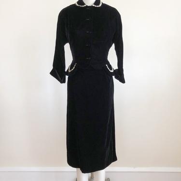 Black Velvet Two-Piece Skirt Suit - 1940s 