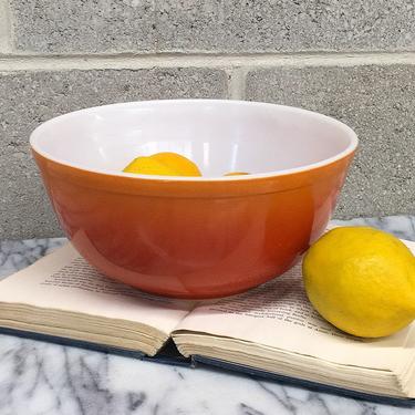 Vintage Pyrex Bowl Retro 1970s Flameglo + Orange + Red Ombre + Ceramic + 403 + 2.5 Quart + Mixing or Nesting + Kitchen Decor and Storage 