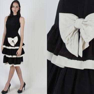 Little Black Dress / Large White Bow Tie Waistband / Vintage 80s Tiered Ruffle Wiggle Dress / 1980s Cocktail Prom Dance Mini Dress 