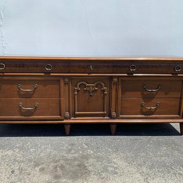 Dresser Antique Tv Stand Sideboard Cabinet Neoclassical Baroque Wood Console French Provincial Vintage Buffet Thomasville CUSTOM PAINT AVAIL 