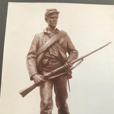Civil war soldier cabinet card photo of statue 