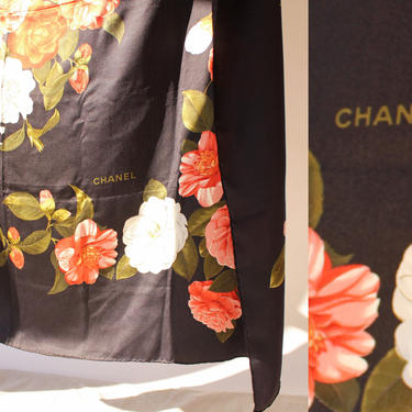 Vintage Chanel Rose Floral Large Silk Wrap Scarf | Made in Italy | Size 55x55 | 100% Silk | Chanel Designer Hand Rolled Silk Shawl Scarf 