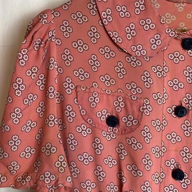 1930’s rayon dress~ mauve pink & navy blue floral print~ Peter Pan collar~ country cutie~ size XSM 