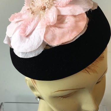 1950s halo hat, vintage 50s hat, pink and black, net hat, velvet hat, flower hat, i magnin hat, wedding ring hat 