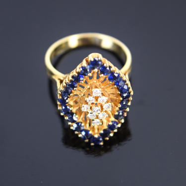 Vintage Estate 14k Solid Gold Ring w Diamonds Surrounded by Sapphires 