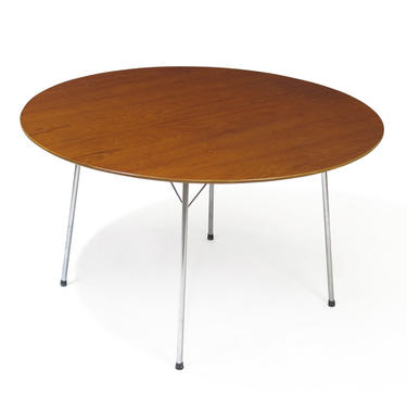 Arne Jacobsen Round Teak Table