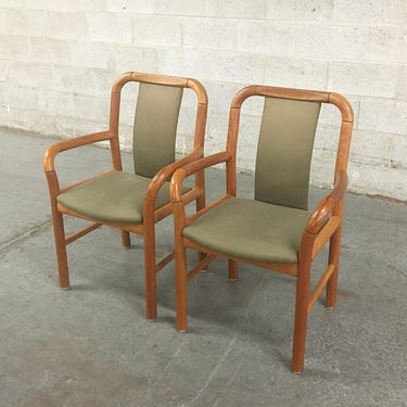 LOCAL PICKUP ONLY ———— Vintage Boltinge Dining Chairs 