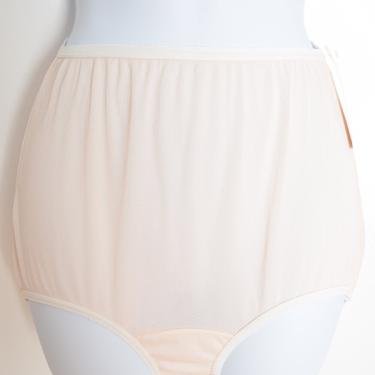 vintage Lorraine panties 3 pair peach high waisted mushroom gusset lingerie 5 XS granny nylon clothing 
