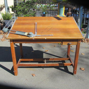 MAPLE DRAFTING TABLE