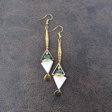 Antiqued gold earrings, Mother of pearl earrings, long shell earrings, mid century modern, green statement earrings, ethnic crystal 