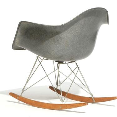 Zenith Shell Rocking Chair RAR