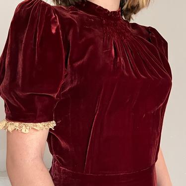 Darling Late 1930s  Puffed Sleeve Merlot Silk Velvet Dress 36 Bust Vintage 