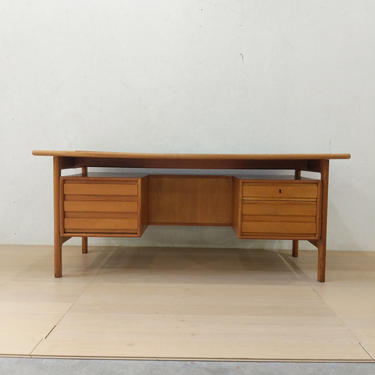 Vintage Danish Modern Oak Desk 