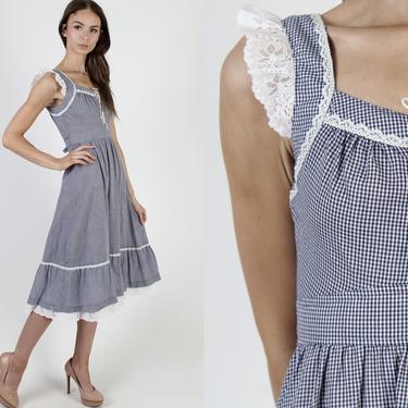 Jody T Gingham Mini Dress / 70s Navy Blue Checker Print Dress / Flutter Sleeve Picnic Dress / White Crochet Corset Tie Country Fair Mini 