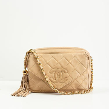 CHANEL 1996-1998 Beige Quilted Camera Bag