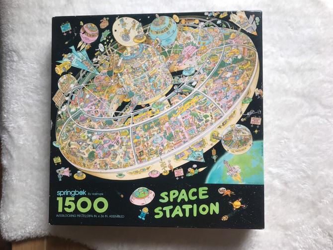 vintage puzzle - 1980's Space Station 1500 Springbok Puzzle 