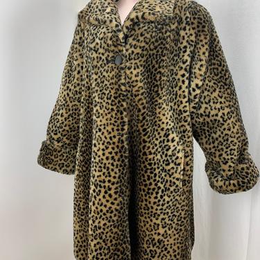 Vintage Leopard Print Coat - Plush Faux Fur - Rolled Collar - Black Satin Lining - Single Button Closure -  Women's Size Medium to Large 