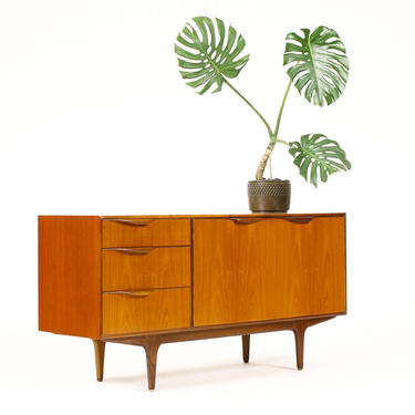 Danish Modern / Mid Century Compact Credenza / Sideboard by A.H. McIntosh – Dunvegan Range —  Lapel Pulls 