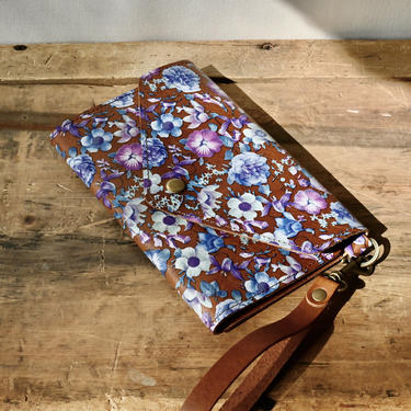 The Lady Wallet Floral Print Leather