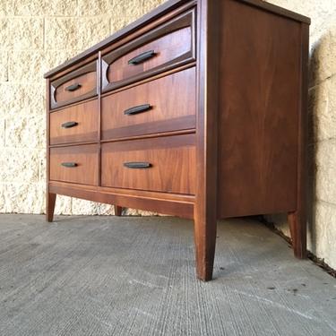 #484: 6 drawer mid century dresser