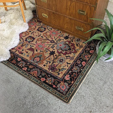 LOCAL PICKUP ONLY -------------- Vintage Area Rug 
