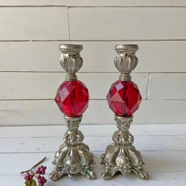 Vintage Brass And Red Jewel Cut Acrylic Facetted Candlesticks // Midcentury, Hollywood, Gothic, Art Deco Candlesticks // Perfect Gift 