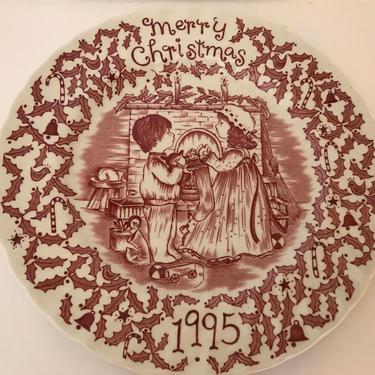 Vintage Ironstone &amp;quot;Merry Christmas&amp;quot;  1995 Red and White Plate Made in England by Royal Crownford- Mint 