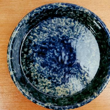 Bennington Potters | 1883 Rolled Rim Round Baking Dish | Blue Agate Splatter Spongeware | Vermont 