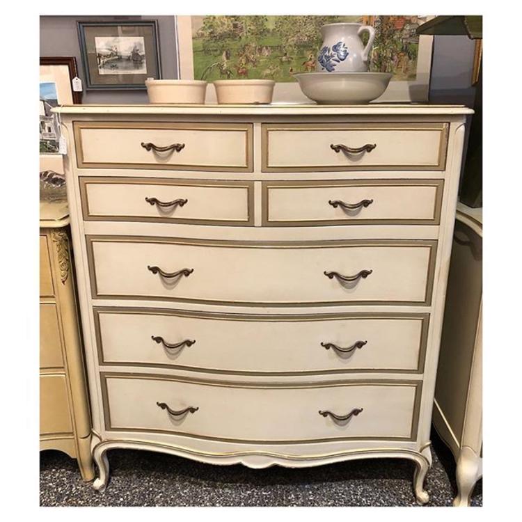 French provincial Chest of drawers (6 drawers) 42 W x 21 D x 47 H 