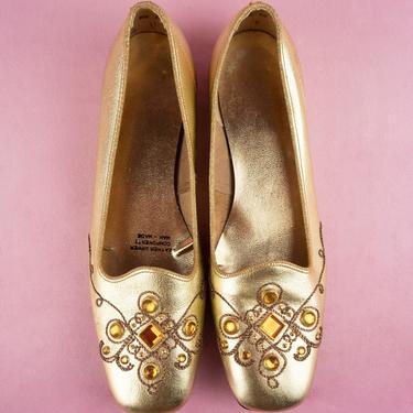 Vintage 1960s Metallic Gold Flats Embellished with Gold Metallic Rope and Gems 7.5 