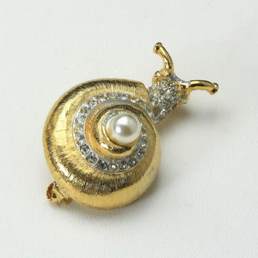 Vintage Retro Gold Tone Pearl &amp; Rhinestone Snail Brooch Pin Novelty Numbered 