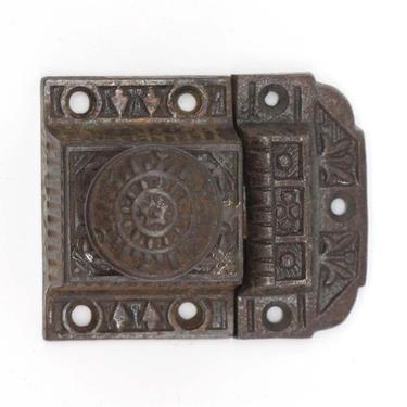 Aesthetic 2.75 in. Cast Iron Antique Cabinet Latch