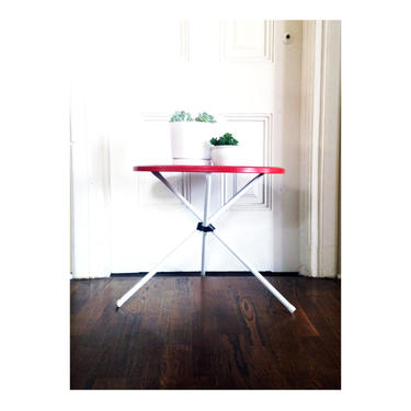 Vintage Patio Table / Mid Century Metal End Table / Red and White 