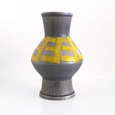 Ewald Dahlskog large Art Deco vase for Bo Fajans, Sweden
