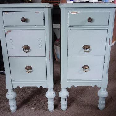 VINTAGE Nighstands, Bedside Tables, Pair of Bedside Tables, Painted, Shabby Chic, Home Decor 
