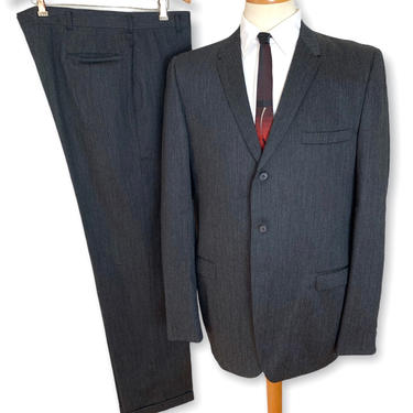 Vintage 1950s/1960s Charcoal Gray Wool Flannel 2pc Suit ~ 42 Long ~ jacket / blazer / sack sport coat / pants ~ Preppy / Ivy Style / Trad 