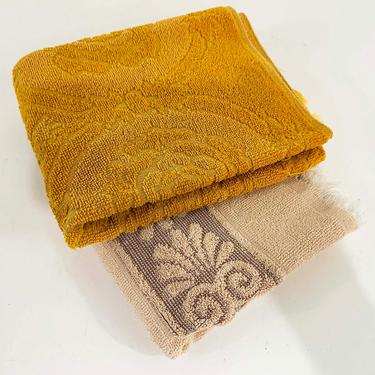 Vintage Set Pair 2 Mismatched Towels Hand Cloth Pequot Cannon Monticello Mustard Yellow Tan Brown Mid-Century 1970s Terrycloth Sculptural 