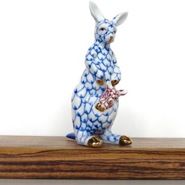 Vintage Fine Porcelain Fishnet Kangaroo Figurine, Blue And White Fishnet Pattern Animal With 24kt Gold Trim 